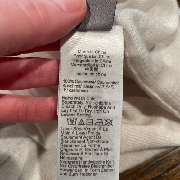 NWT J.Crew Women's Sz 2X Oversized Featherweight Cashmere V-Neck Sweater CJ437 - Picture 10 of 11